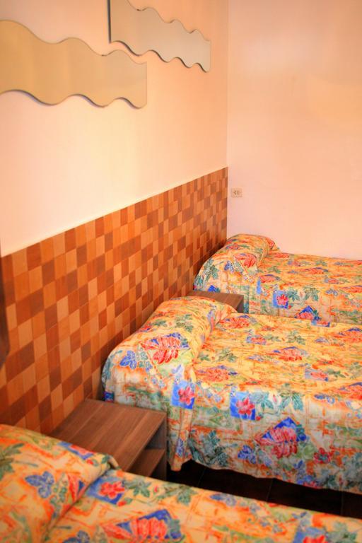 Hotel Planas Льорет-де-Мар Номер фото